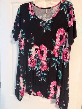 🌸 Bishuige Floral Tunic Blouse – Size 2X